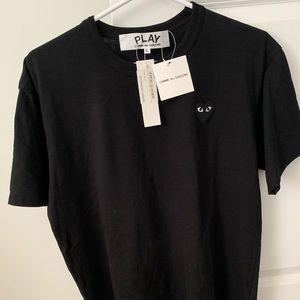 Comme does garçons PLAY - black heart, black t shirt in Large